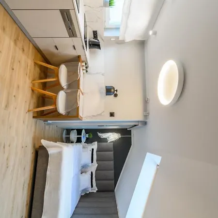 Piernikowe Apartamenty Torun Exterior photo